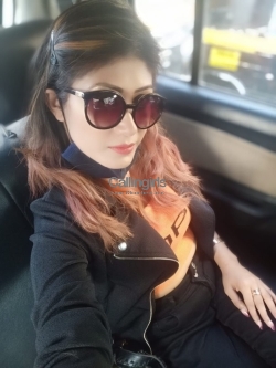 Young~call Girls In Noida Sector 42☎️9811180983☎️ Real Genuine service Cash Payment