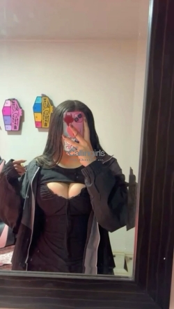 Call Girls Service in Radisson Blu Plaza 7703891840 Delhi Airport Available 24/7